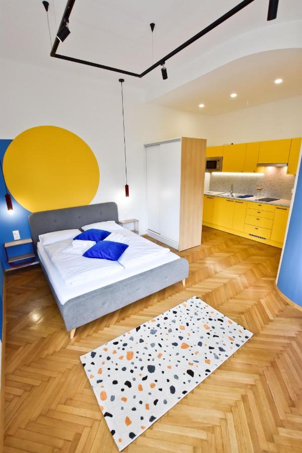 Zachar Apartman โชพรอน ภายนอก รูปภาพ